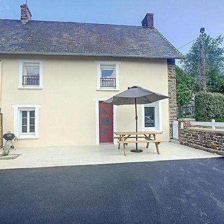 Petite Maison Proche Centre Ville Bréhal Exterior foto
